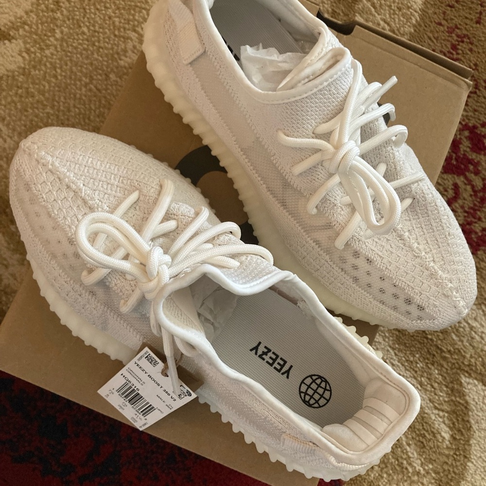 YZY 350 V2 - Mens Size 8 - Bone color